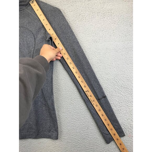 Lululemon Swiftly Tech 1/2 Zip Gray Reflective Sz 4 Long sleeve - Picture 6 of 11